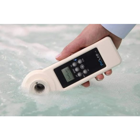 PoolLab 1.0 photometer digitális vízelemző magán, közületi medencékhez