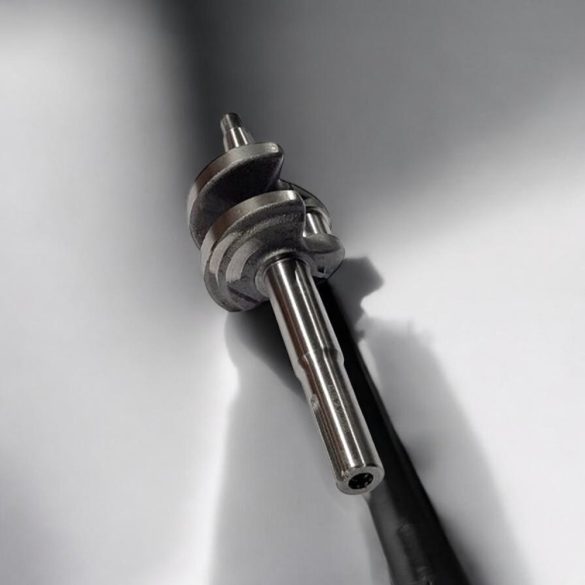 Fűnyíró főtengely, Strend Pro Garden QL51P-196 benzinmotoros fűnyíróhoz, fémes szürke, 9. számú pótalkatrész, edzett acél, precízen kiegyensúlyozott