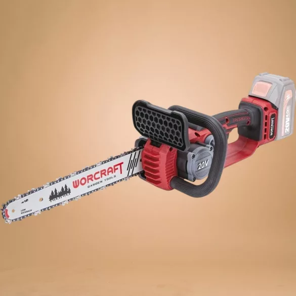 Akkumulátoros láncfűrész, Worcraft CGC-S20LiBDM, piros/fekete, 4 Ah 20V Li-Ion, 13 m/s láncsebesség, 26 ml olajtartály, akkumulátorral, töltővel, láncolajjal, kofferben