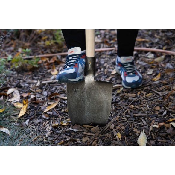 Ásó, Strend Pro Garden Gardex, hegyes fej, sötétszürke, edzett acél fej, fa nyél, D markolat