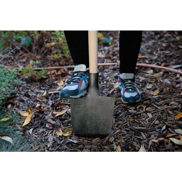 Ásó, Strend Pro Garden Gardex, hegyes fej, sötétszürke, kovácsolt acél fej, egyenes fa nyél