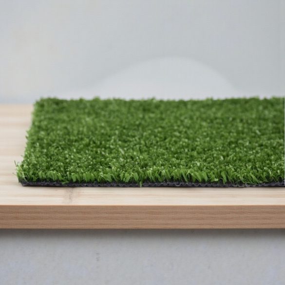 Műfű, Strend Pro Garden Mini Green, zöld, 7 mm szálmagasság, 1 m x 3 m tekercs, PP + SBR latex, 3 m2, fagyálló, újrahasznosítható