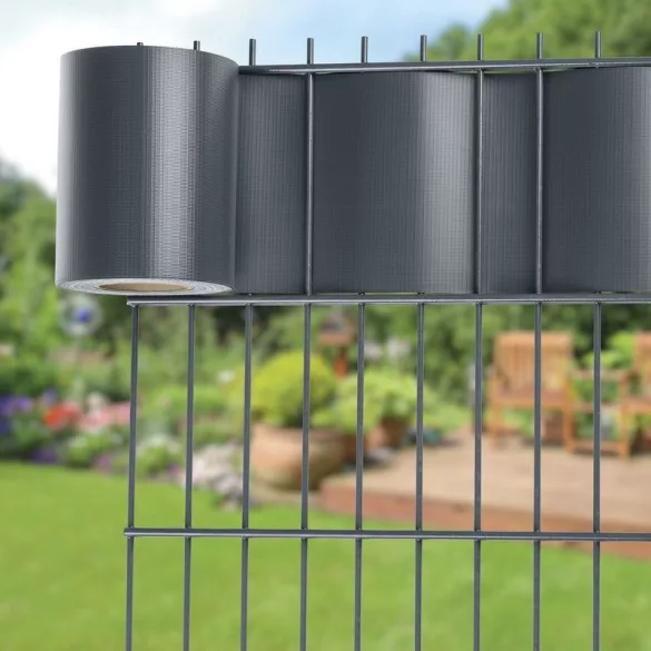 Árnyékoló szalag kerítésre, Strend Pro Garden Eurostandard Light, 19 cm x 35 m, antracit, UV-álló, kerítéspanelekhez, gyors telepítés
