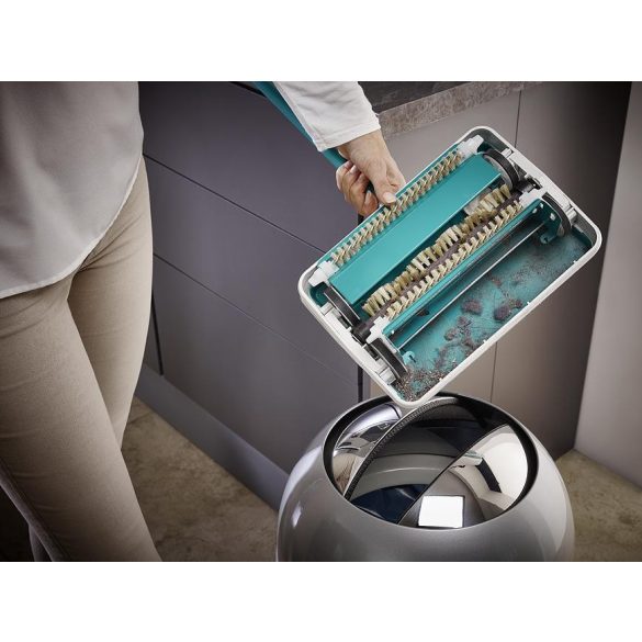 Szőnyegseprő, Leifheit, Regulus 11700, 22 cm, mechanikus, három forgókefés, magasságállítható, összecsukható nyél