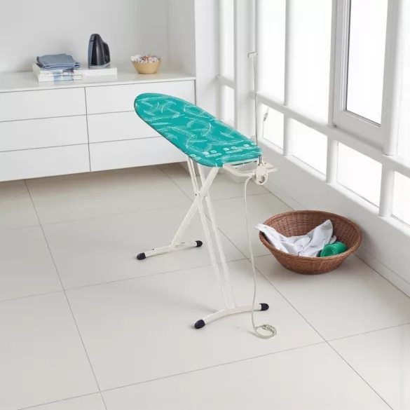 Leifheit 72588 Air Board M Solid Plus NF vasalódeszka, türkiz, 120 × 38 cm vasalófelülettel, thermo-reflect technológiával a 33%-kal gyorsabb vasalásért, 76–98 cm között állítható