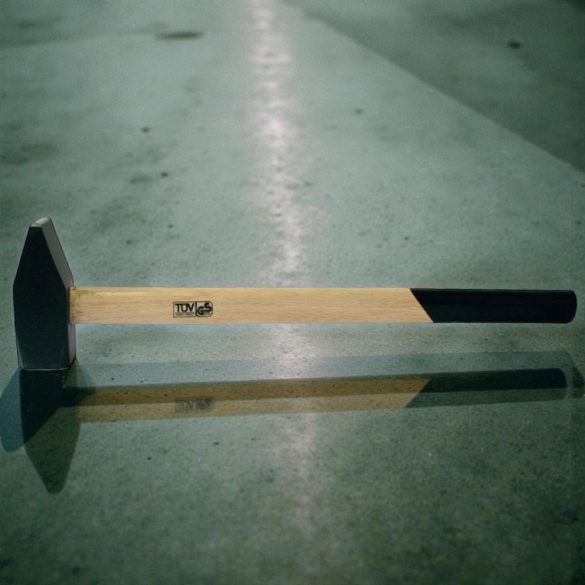 Lakatoskalapács, Strend Pro HM131 Heavy, fekete, 10 000 g, fa nyél, acél fej, DIN 1042, lapos/hegyes