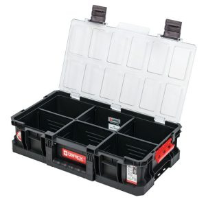 Rendszerező koffer, Qbrick Patrol System Two Organizer Flex Plus, 53 × 31 × 13 cm, fekete, 14,3 l, moduláris, polikarbonát fedél, poliamid reteszek, 12 kivehető rekesz