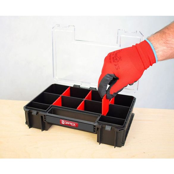 Rendszerező koffer, Qbrick Patrol System Two Organizer Multi, 25,7 x 18 x 6,5 cm, fekete, 11 l, polikarbonát fedél, állítható rekeszek, kényelmes fogantyú