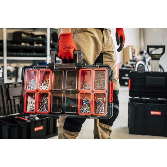 Rendszerező koffer, Qbrick Patrol System Two Organizer Plus, fekete, 9 rekesz, moduláris, polikarbonát fedél, poliamid reteszek, szilárd fogantyú