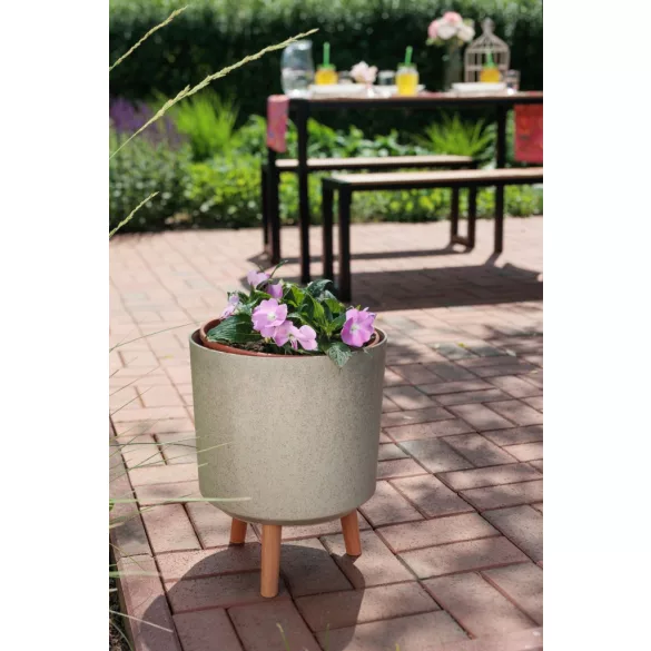 Műanyag virágcserép, Strend Pro Garden, bambuszszál, átmérő: 30 cm, magasság: 37 cm, fa lábakkal, 15,5 l, kerek