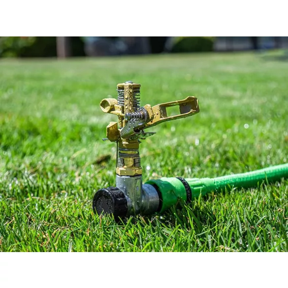 Kerti locsolófej, Strend Pro Garden, impulzusos, tüskés, földbe szúrható, sárgaréz fej, maximum 75 m2 öntözési terület