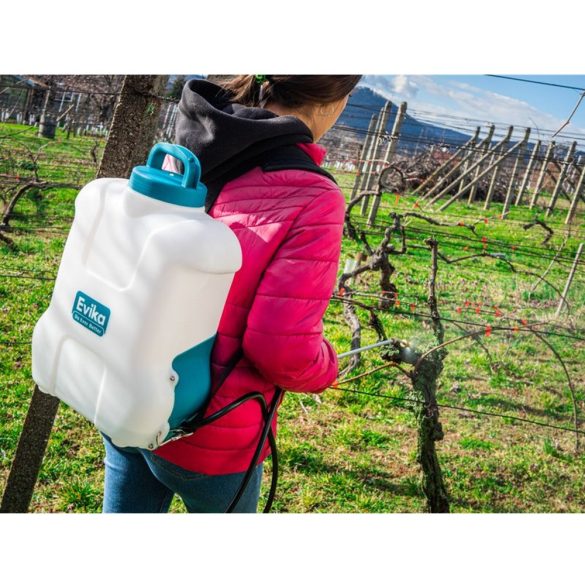 Akkumulátoros permetező, Evika DJ100, 10 liter, fehér, 10,8V, 2,5 Ah Li-Ion, 2,5 bar, teleszkópos szórókarral, háti hevederes