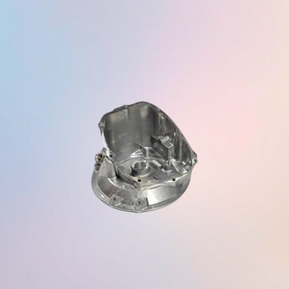 Fűnyíró főtengely burkolat, Strend Pro Garden QL41S-139, QL46P-139, QL46P-139E benzinmotoros fűnyírókhoz, fémes ezüst, bal oldali kivitel