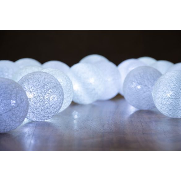 LED fényfüzér, MagicHome Vianoce Cottonball, 3 m, 16 db LED, hidegfehér, IP20, 230 V adapterrel
