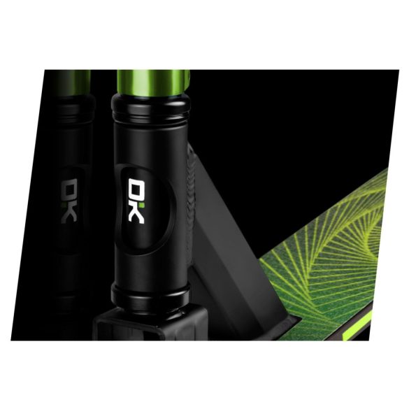 Kaszkadőr roller, SOKE PRO, zöld, 85 cm, 11 cm 88A PU kerekek, ABEC-9 csapágy, krómacél Y kormány, HIC kompresszió, Flex Fender fék