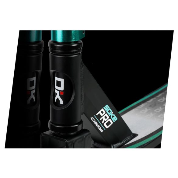 Kaszkadőr roller, SOKE PRO, türkiz, 85 cm, 11 cm 88A PU kerekek, ABEC-9 csapágy, alumínium Y kormány, HIC kompresszió, Flex Fender fék