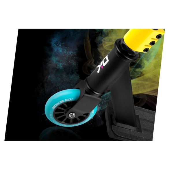 Kaszkadőr roller, SOKE GO!, fekete, 82 cm, 10 cm 88A PU kerekek, ABEC-9 csapágy, Y kormány, Flex Fender fék, tripla alumínium bilincs