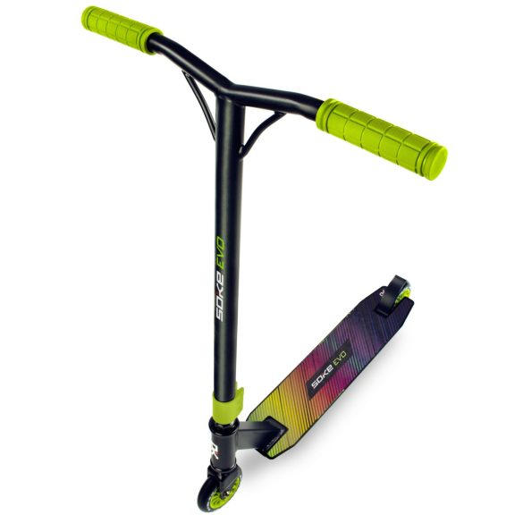 Kaszkadőr roller, SOKE EVO, fekete/zöld, 83 cm, 10 cm 88A PU kerekek, ABEC-9 csapágy, Y kormány, Flex Fender fék, tripla alumínium bilincs, maximum 100 kg