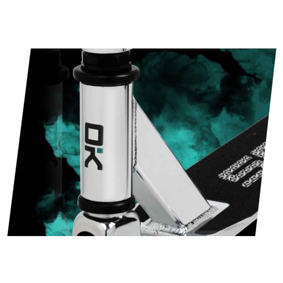 Kaszkadőr roller, SOKE EVO Street, ezüst, 85 cm, 10 cm 88A PU kerekek, ABEC-9 csapágy, 360°-ban forgó T-kormány, Flex Fender fék, max. 100 kg