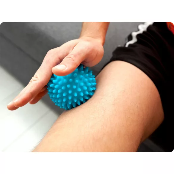 Masszázslabda, Neo-Sport NS-957, kék, átmérő: 7, 5 cm, vízálló, kemény műanyag, AcuSpike tüskékkel (TE195700)
