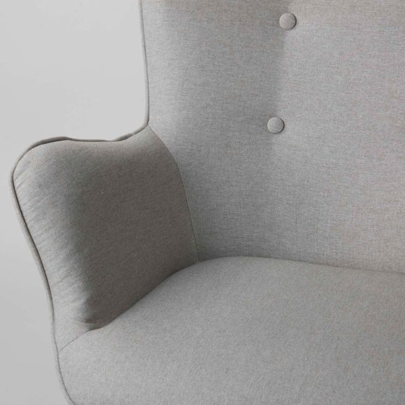 Lábtartós fotel, Sofotel Norse, világosszürke, lábtartóval, füles kialakítás, kárpitozott, bükkfa, filccel alábélelt lábak, levehető huzatú párna, skandináv stílus