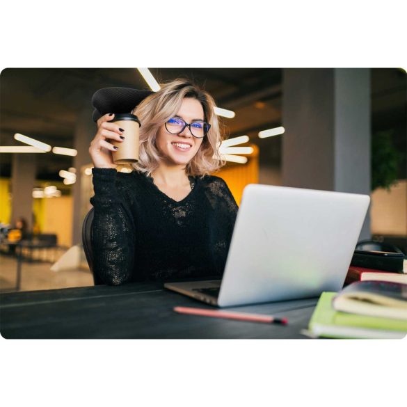 Irodai szék, Sofotel Ryga, fekete, 107-131 cm, mikrohálós háttámla, állítható, gázliftes magasságállítás, gumírozott kerekek, 120 kg teherbírás