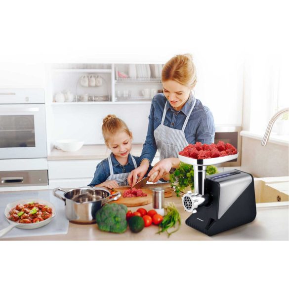 Húsdaráló, Berdsen, BD-602, ezüst, 800/2000 W, rozsdamentes acél kések és tárcsák, visszaforgás funkció, csúszásmentes gumitalp