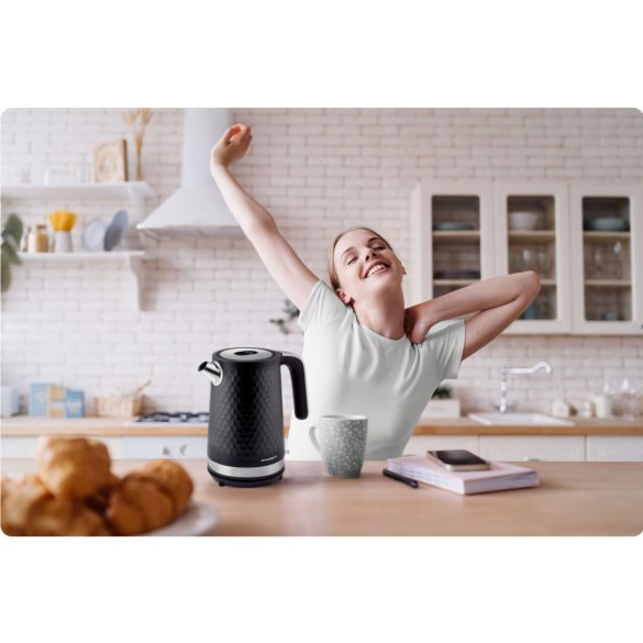 Vízforraló, Berdsen BD-705, 1700 ml, fekete-ezüst, 1850-2200 W, fém ház, szárazonforrás elleni védelem, 360°-os talp, világító kapcsoló, kivehető vízkőszűrő