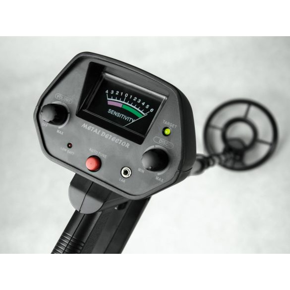 Fémdetektor, Cobra Tector CT-1062, 4-5 cm, 19 cm vízálló keresőfej, analóg kijelző, hangjelzés, 1 beállítás, elemes (1 db 9V)