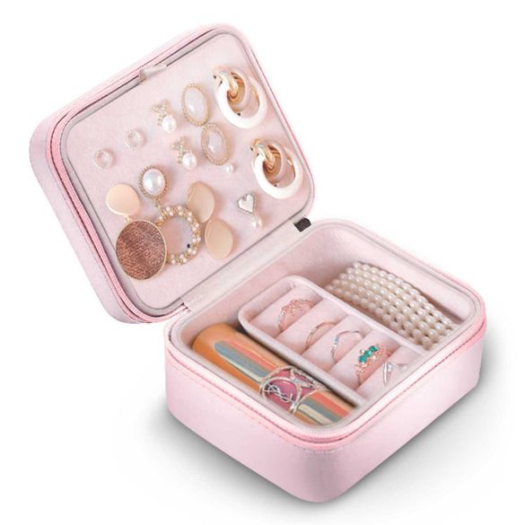 Ékszerdoboz, Massido MS-702, 11 x 9,5 x 6,2 cm, rózsaszín, PU műbőr, kulccsal zárható, nyaklánc akasztókkal, fülbevaló tálcával, gyűrűtartóval
