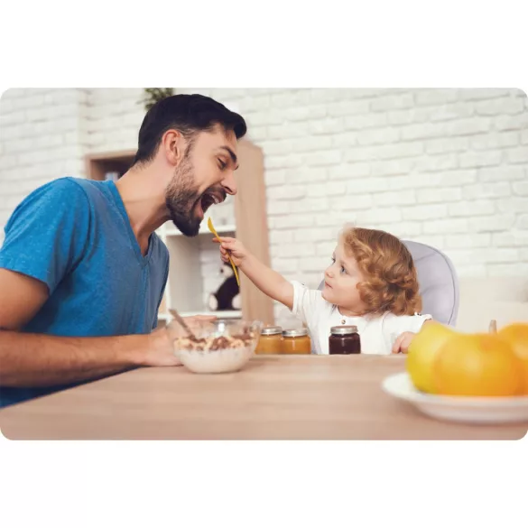 Etetőszék, Ricokids Tulo, lila, összecsukható, állítható, levehető tálcával, 5 pontos biztonsági öv, 2 kerekes láb, lábtartó, teherbírás: 15 kg