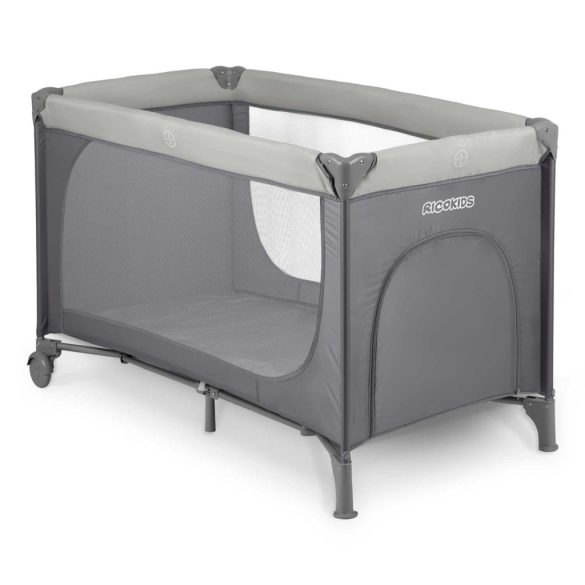 Utazó gyerekágy, Ricokids RK-240, világosszürke, 125 x 65 cm, magasság: 78 cm, levehető oldalsó bejárat, 2 fékezhető kerék, összecsukható, matraccal, teherbírás: 15 kg