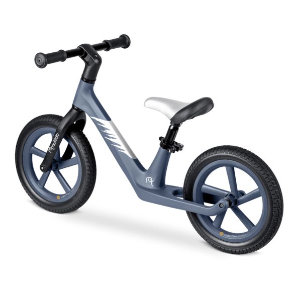 Kétkerekű futóbicikli, Nukido Light Flee, kék, EVA habkerekek 29 cm, tartós nylon váz, állítható ülésmagasság 35-41 cm, puha ülés, gumírozott markolat, szuperkönnyű