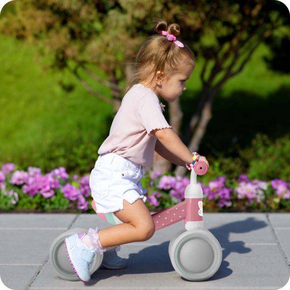 Háromkerekű futóbicikli, Ricokids, rózsaszín, EVA habkerekek 15 cm, acél váz, kormányfordulás határoló, gumírozott markolat, 12 hónapos kortól