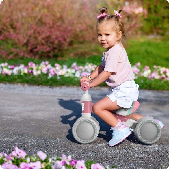 Háromkerekű futóbicikli, Ricokids, rózsaszín, EVA habkerekek 15 cm, acél váz, kormányfordulás határoló, gumírozott markolat, 12 hónapos kortól