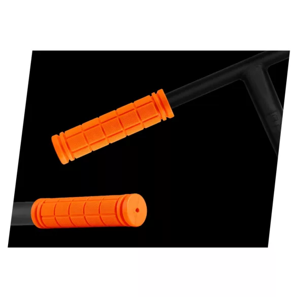 Roller kormánymarkolat, SOKE, narancssárga, 12,5 cm, 2 db, belső átmérő 2,2 cm, külső átmérő 3,2 cm puha tapintású, tartós, ütésálló végek